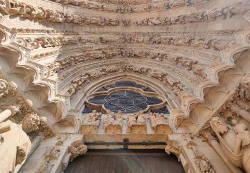 Voyage en autocar vers Reims depuis Paris : circuits champagne et cathédrale