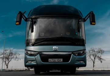 Combien coûte la location d&rsquo;un autocar en Île-de-France ? Guide des tarifs 2026
