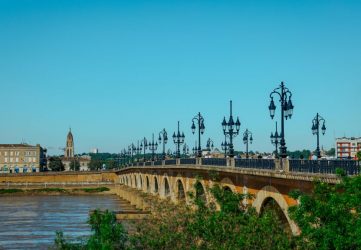 Autocar Paris → Bordeaux : transport de groupe longue distance tout compris