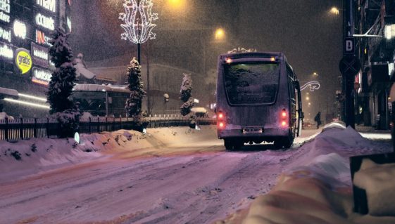 Autocar sous neige